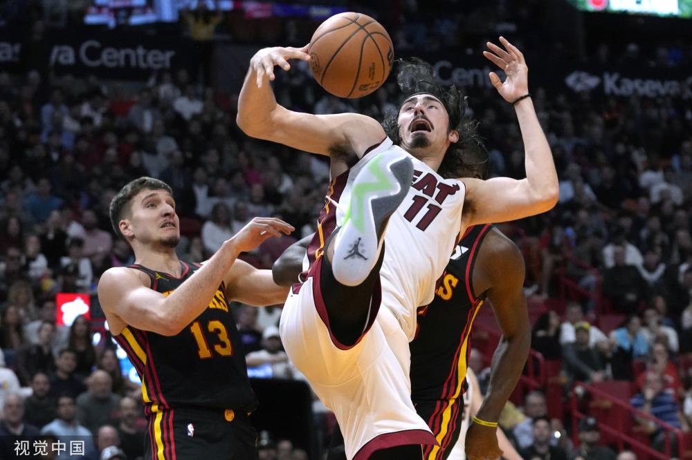 赛场周边的 赛场周边的