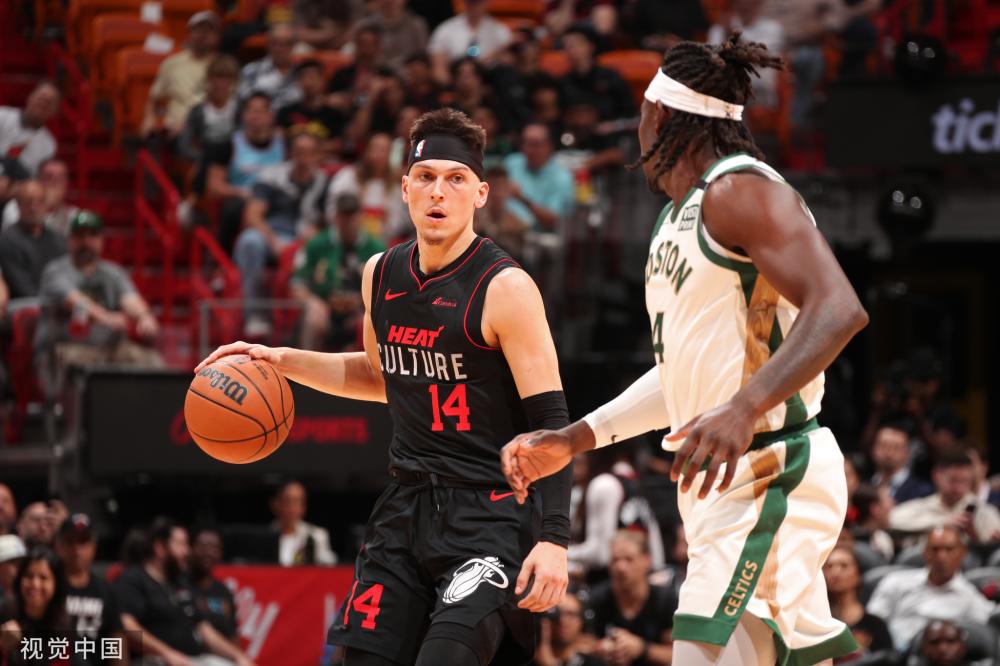 场上做出更 场上做出更